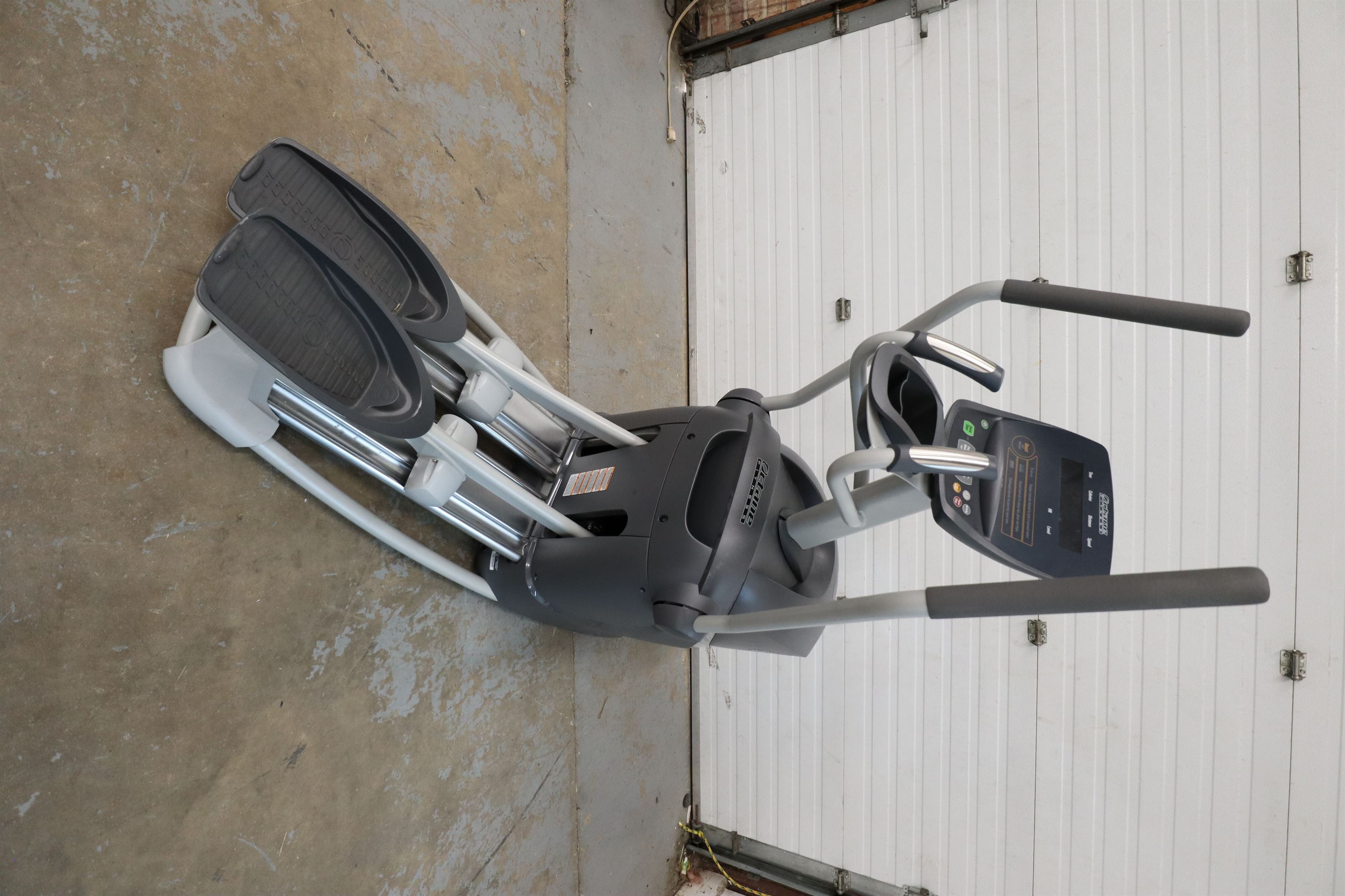 Used Octane Fitness Q35X D1906G Elliptical