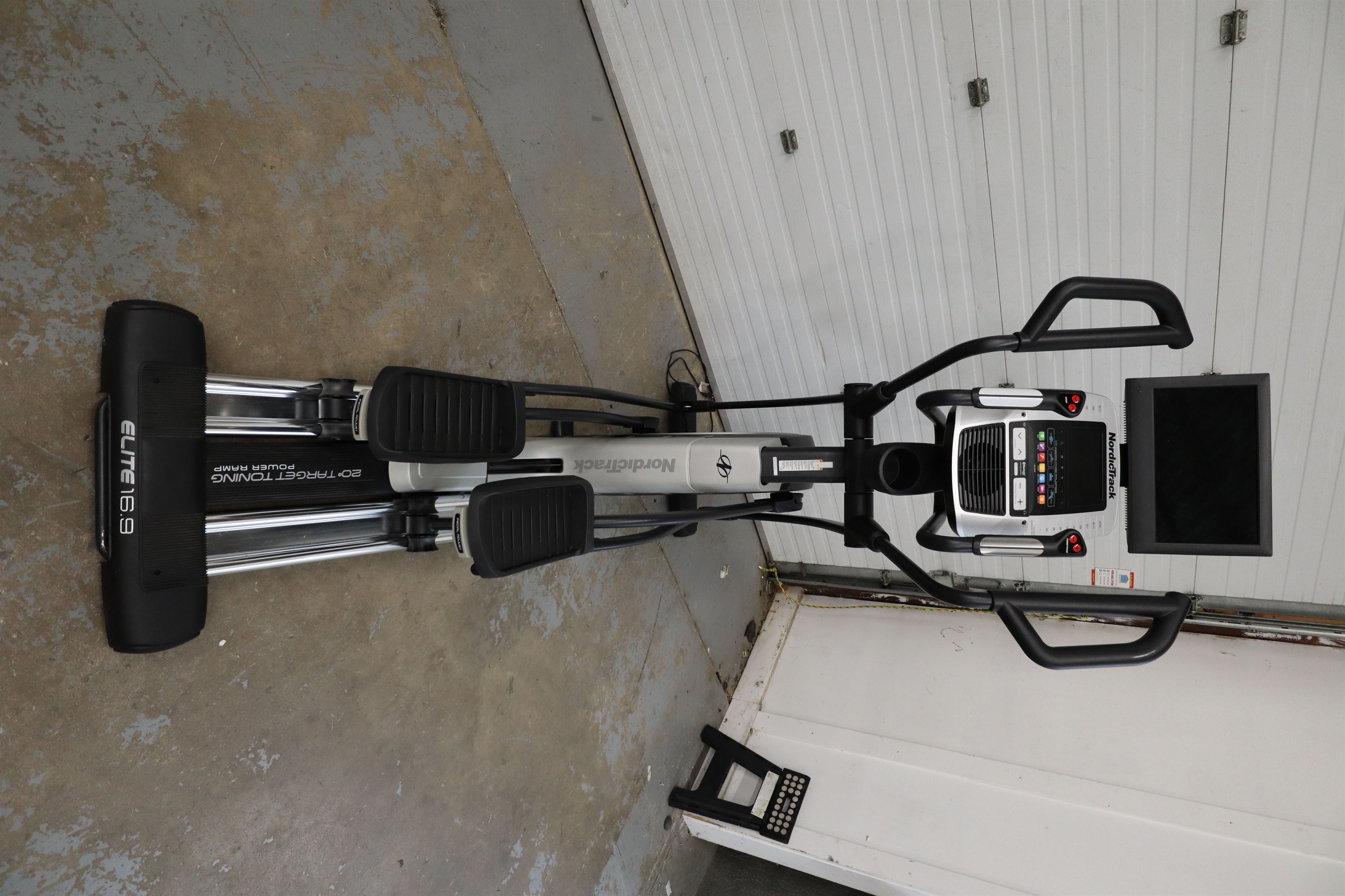 Used NordicTrack Elite 16.9 NTEL716140 Adjustable Inline Elliptical